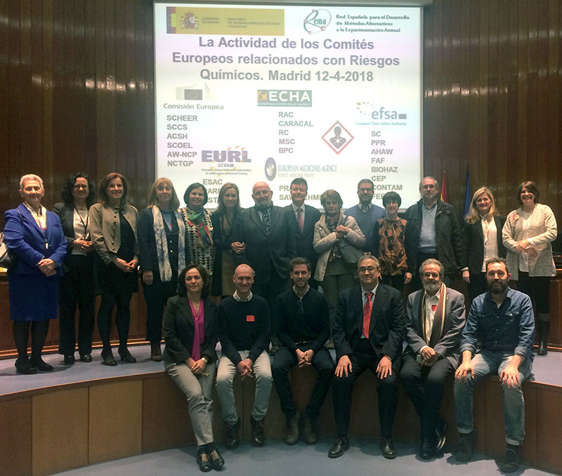 La Junta Directiva de REMA junto a los ponentes que participaron en la jornada La Junta Directiva de REMA junto a los ponentes que participaron en la jornada